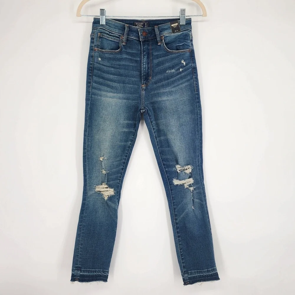 A&F NWT Simone Ankle Jeans Size 2 Short Inseam Distressed Retro Grunge   90s